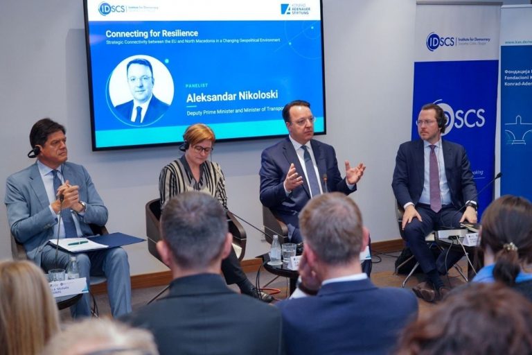 Николоски: Коридорите 8 и 10 се клучни за економскиот напредок и политичката стабилност